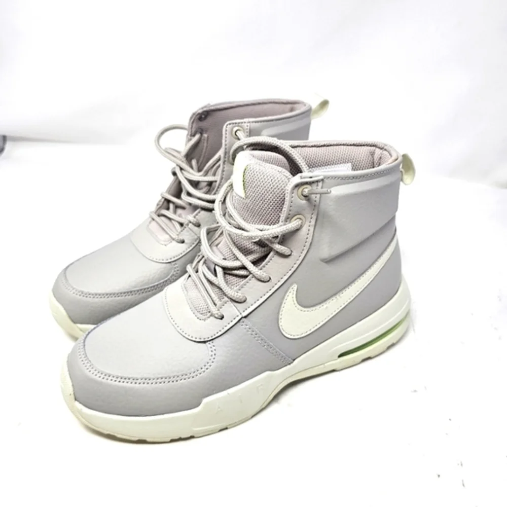 New Nike Air Max Goaterra 2.0 Big Kids All Weather Boot Size 7y DC9515-002 Gray.